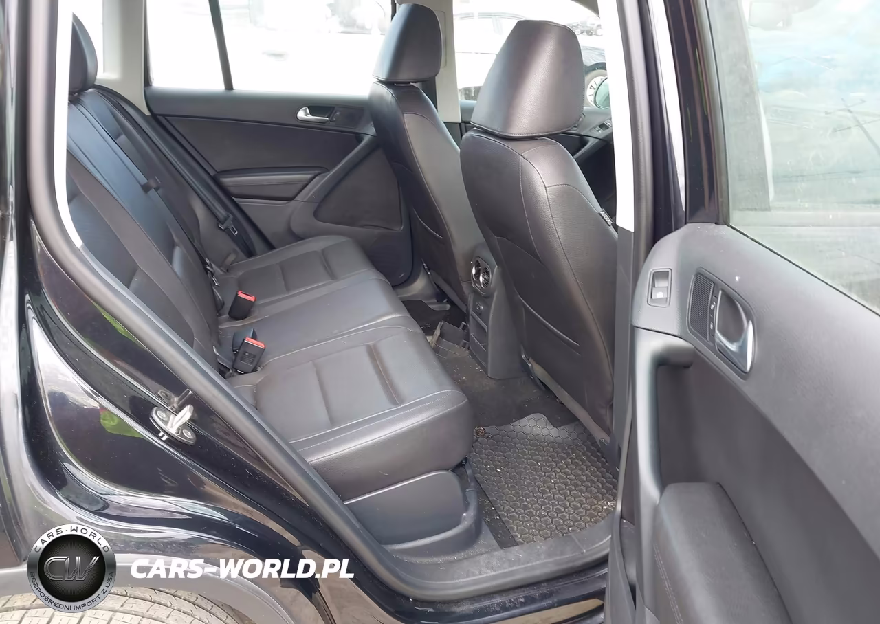 2017 Volkswagen Tiguan 2.0T-2.0T S VIN:WVGAV7AX2HK004380 - 8