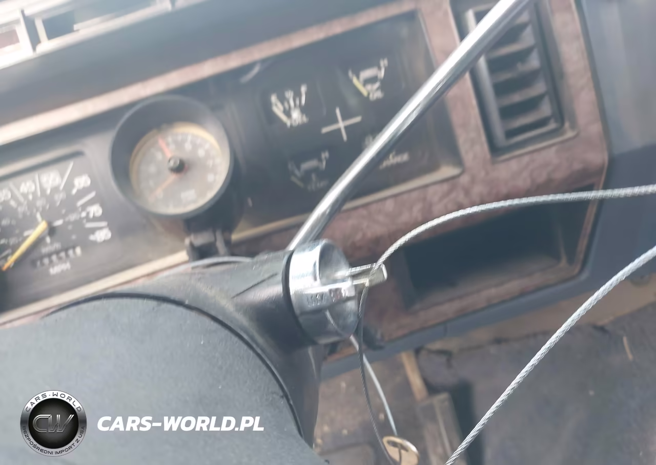 1985 Ford F250 VIN:1FTHX26L6FKB15713 - 11