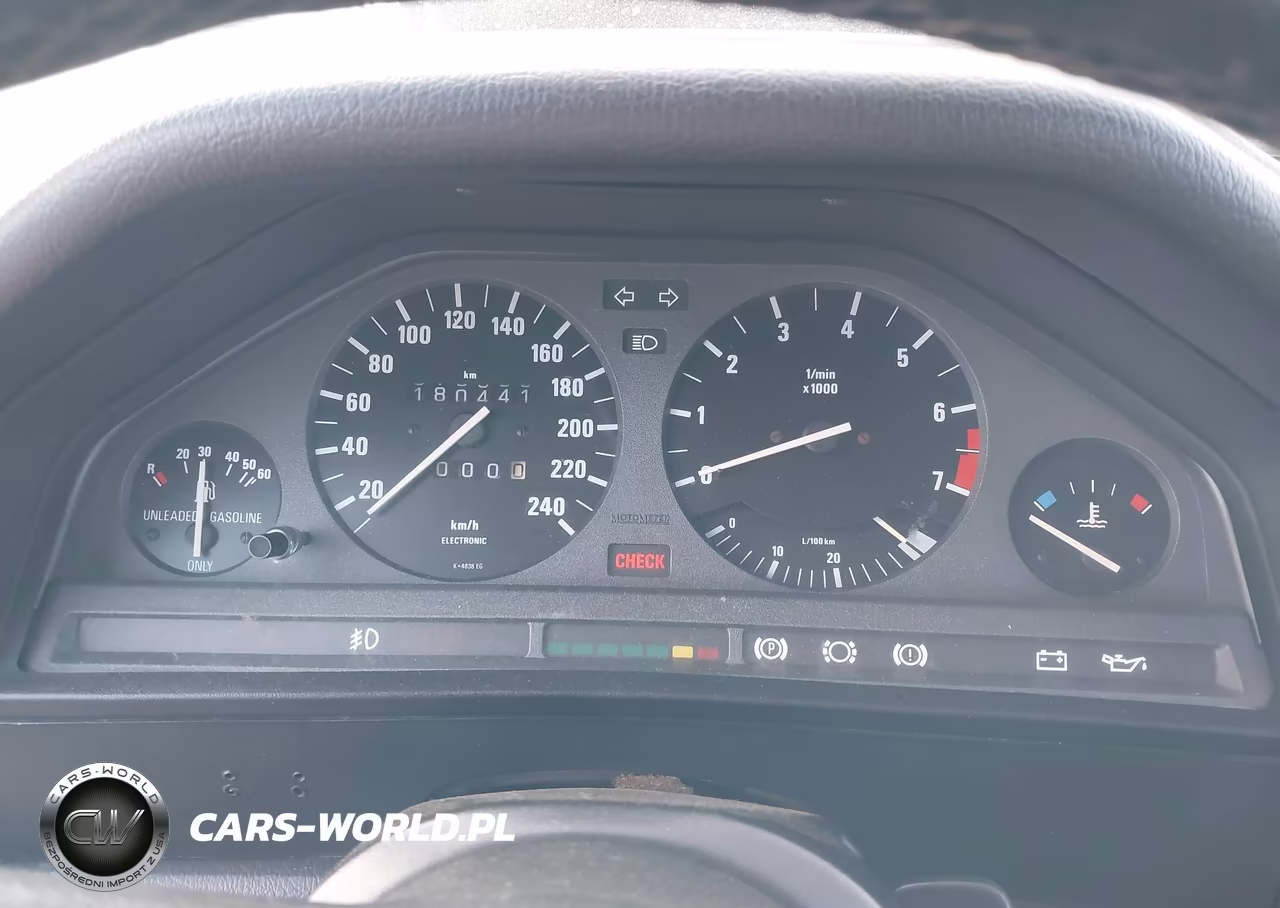 1989 BMW 325 VIN:WBABB230XLEC22644 - 7