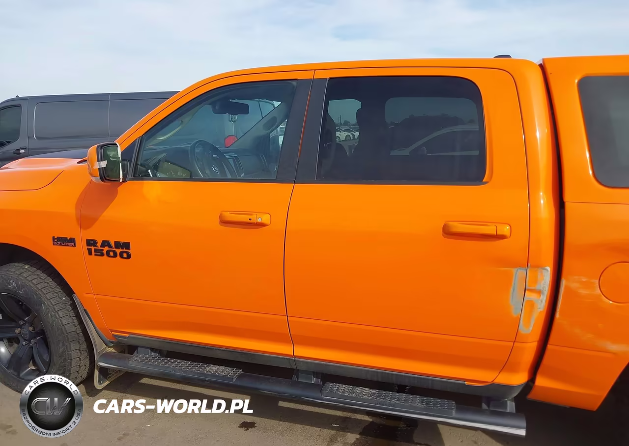 2017 Ram 1500 Sport VIN:1C6RR7MT6HS599035 - 14