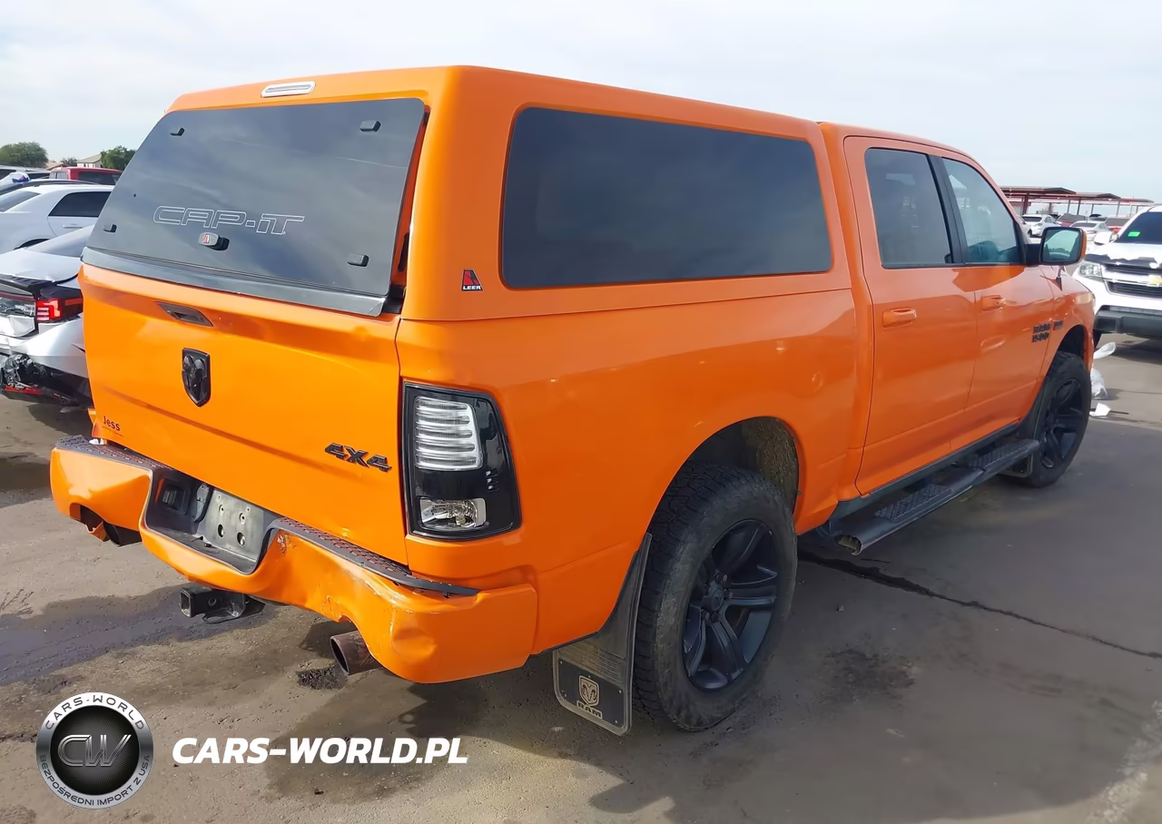2017 Ram 1500 Sport VIN:1C6RR7MT6HS599035 - 4
