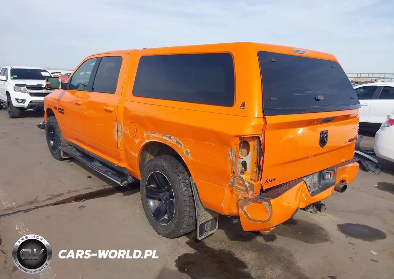 2017 Ram 1500 Sport VIN:1C6RR7MT6HS599035 - 6
