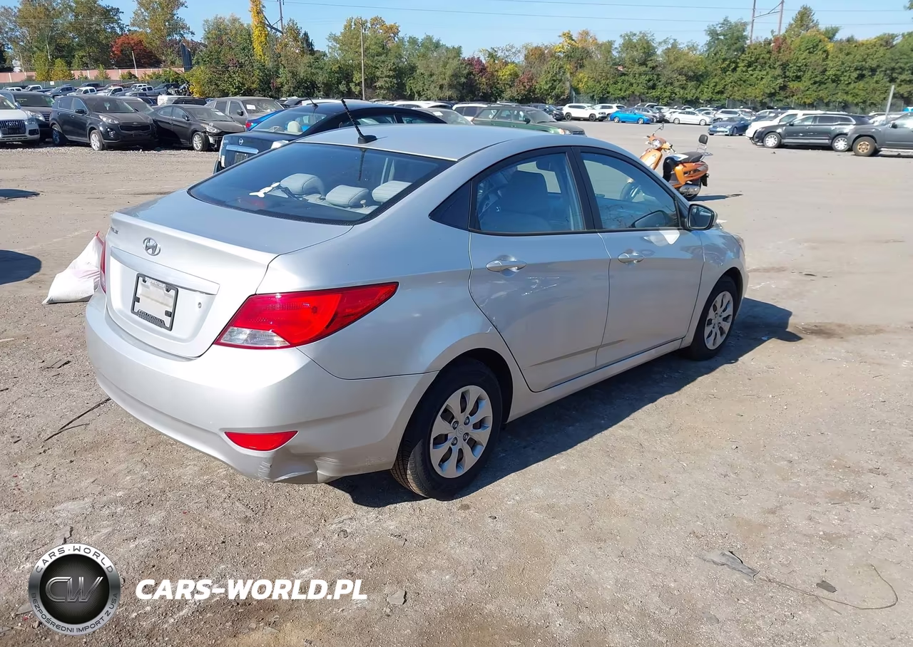 2015 Hyundai Accent Gls VIN:KMHCT4AE8FU904519 - 4