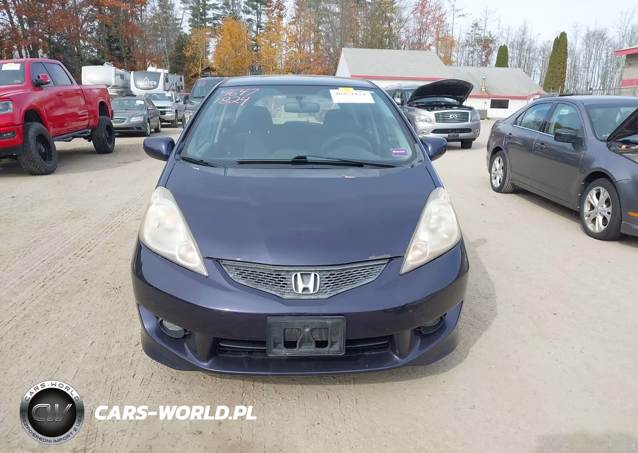 2010 Honda Fit Sport VIN:JHMGE8H6XAC030287 - 13