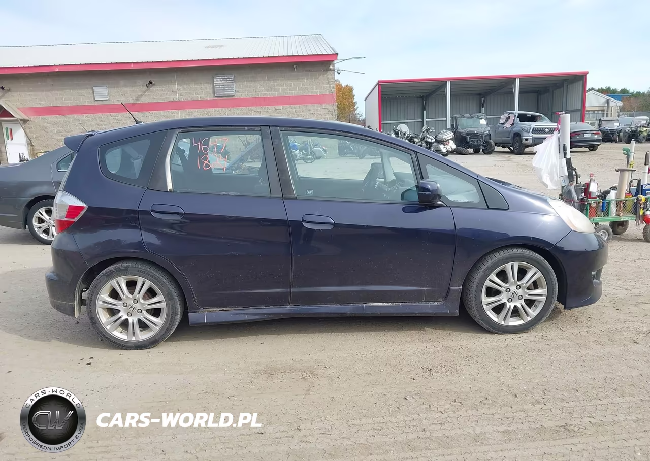 2010 Honda Fit Sport VIN:JHMGE8H6XAC030287 - 14