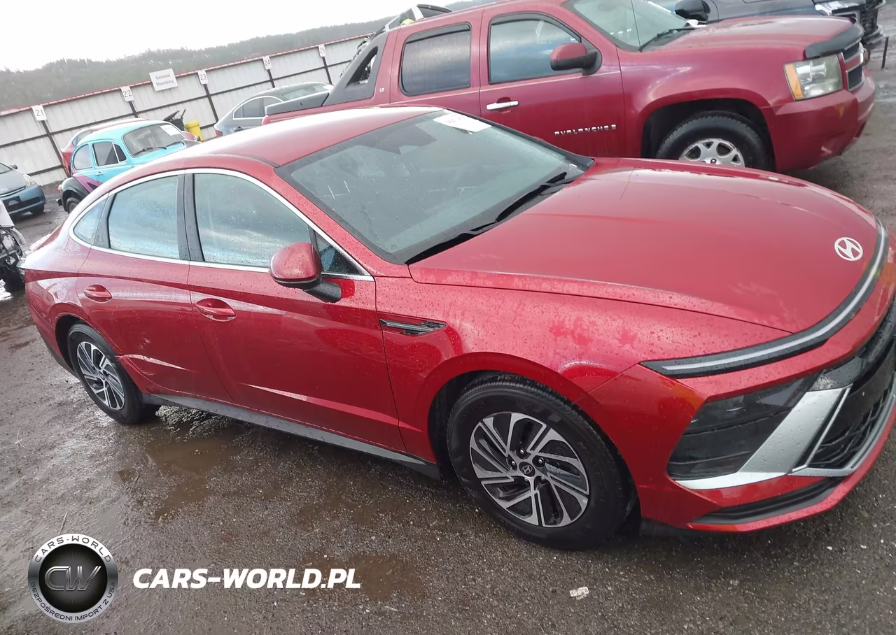 2026 Hyundai Sonata Hybrid Blue VIN:KMHL24JJ2TA174880 - 13