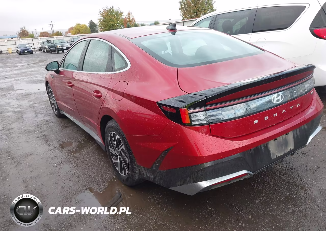 2026 Hyundai Sonata Hybrid Blue VIN:KMHL24JJ2TA174880 - 3