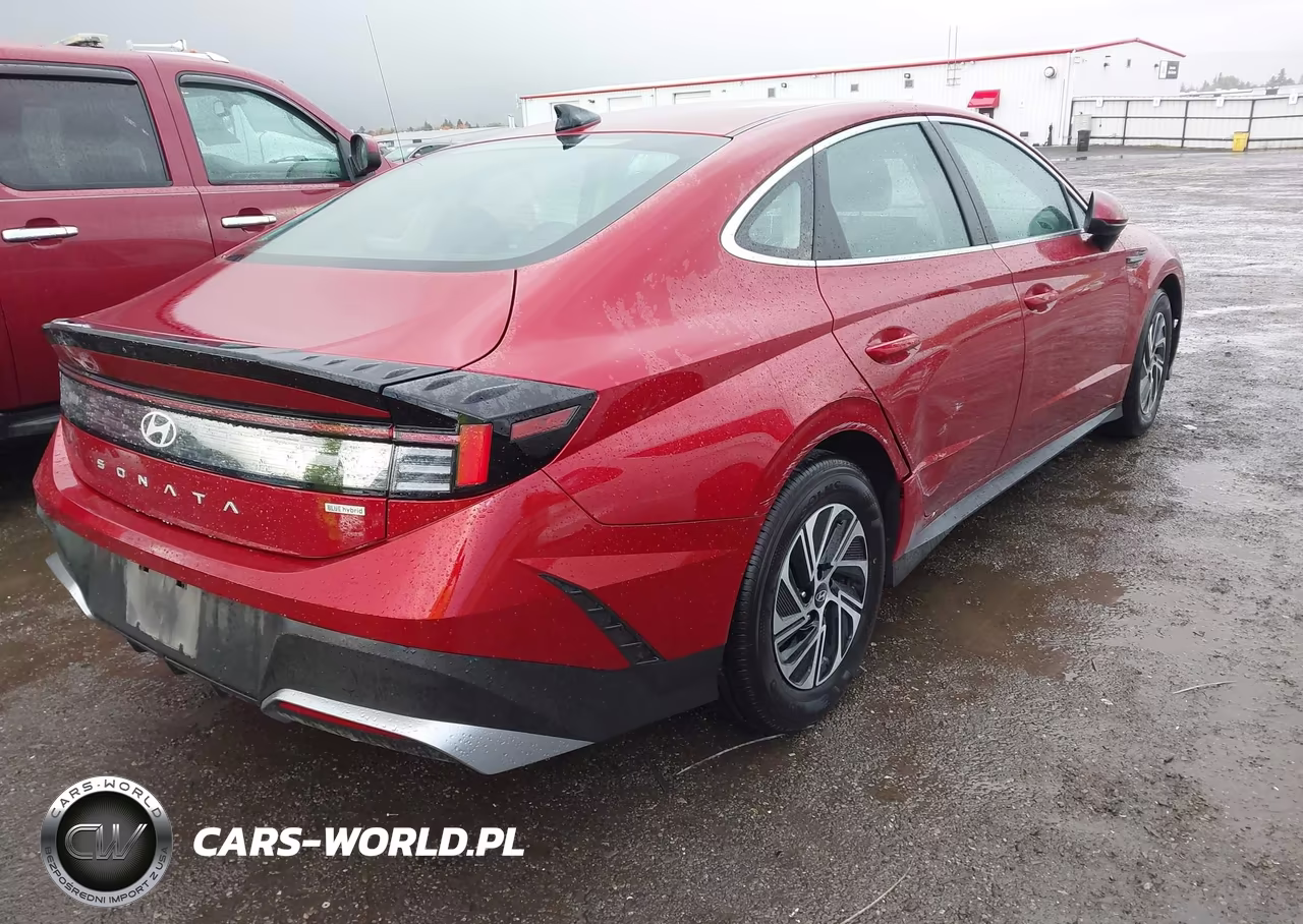2026 Hyundai Sonata Hybrid Blue VIN:KMHL24JJ2TA174880 - 4