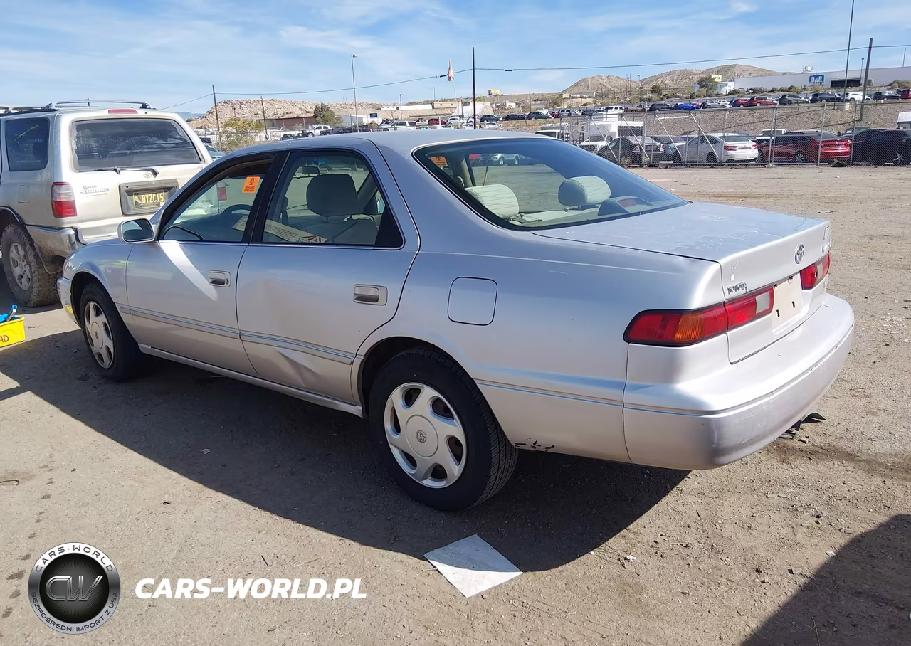 1997 Toyota Camry Le V6 VIN:JT2BF22K5V0005924 - 3