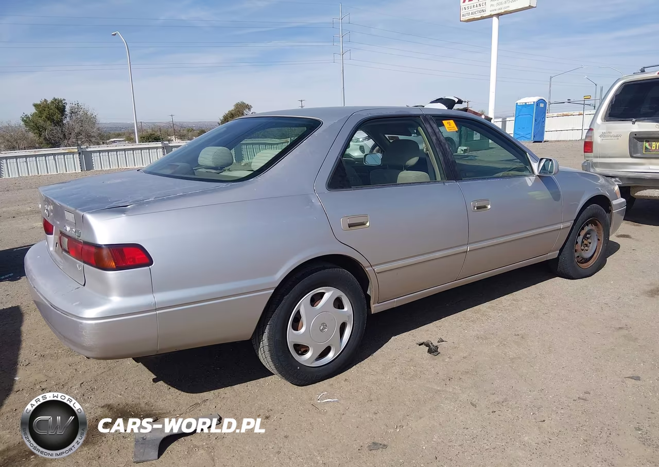 1997 Toyota Camry Le V6 VIN:JT2BF22K5V0005924 - 4