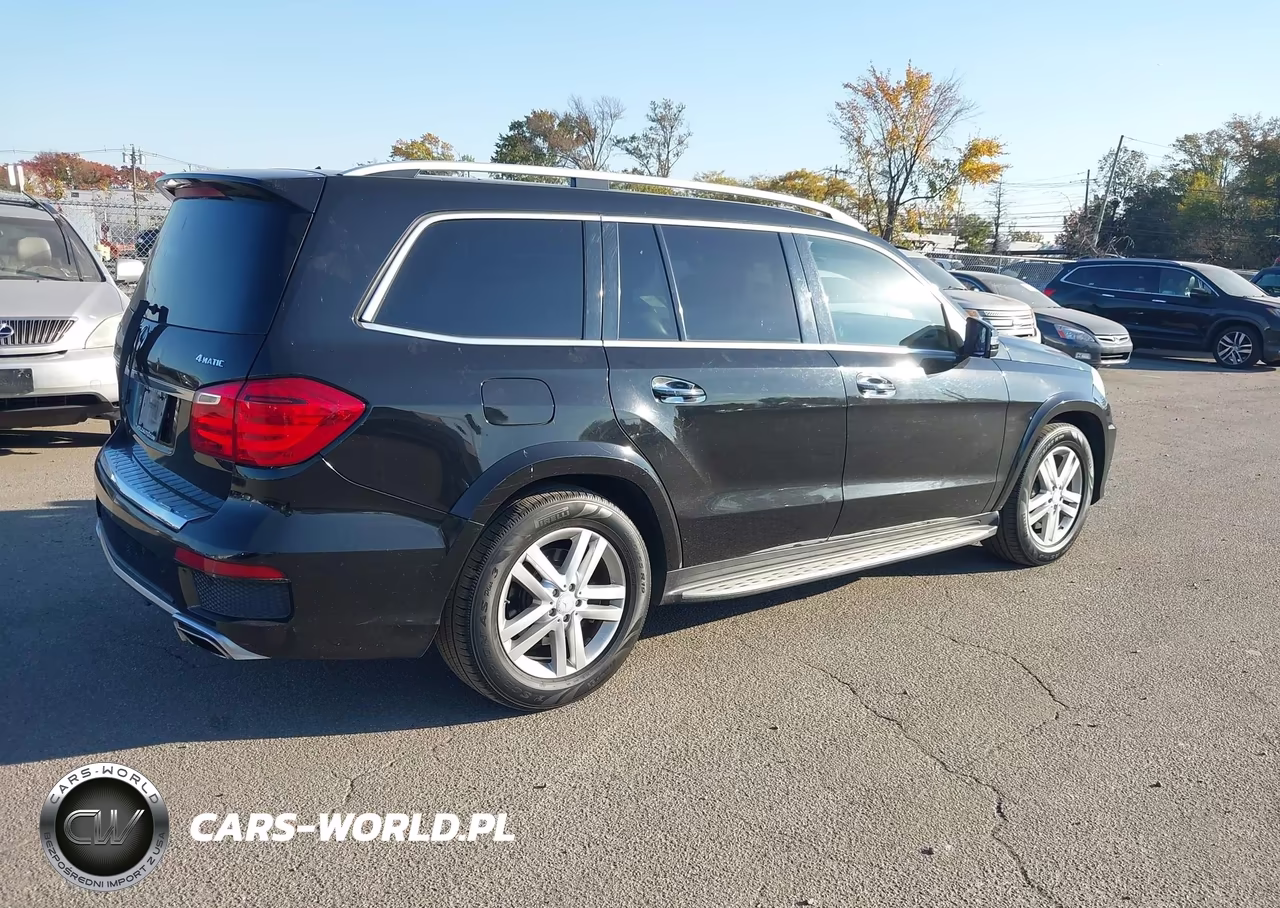 2013 Mercedes-Benz Gl 550 4Matic VIN:4JGDF7DE5DA261005 - 4