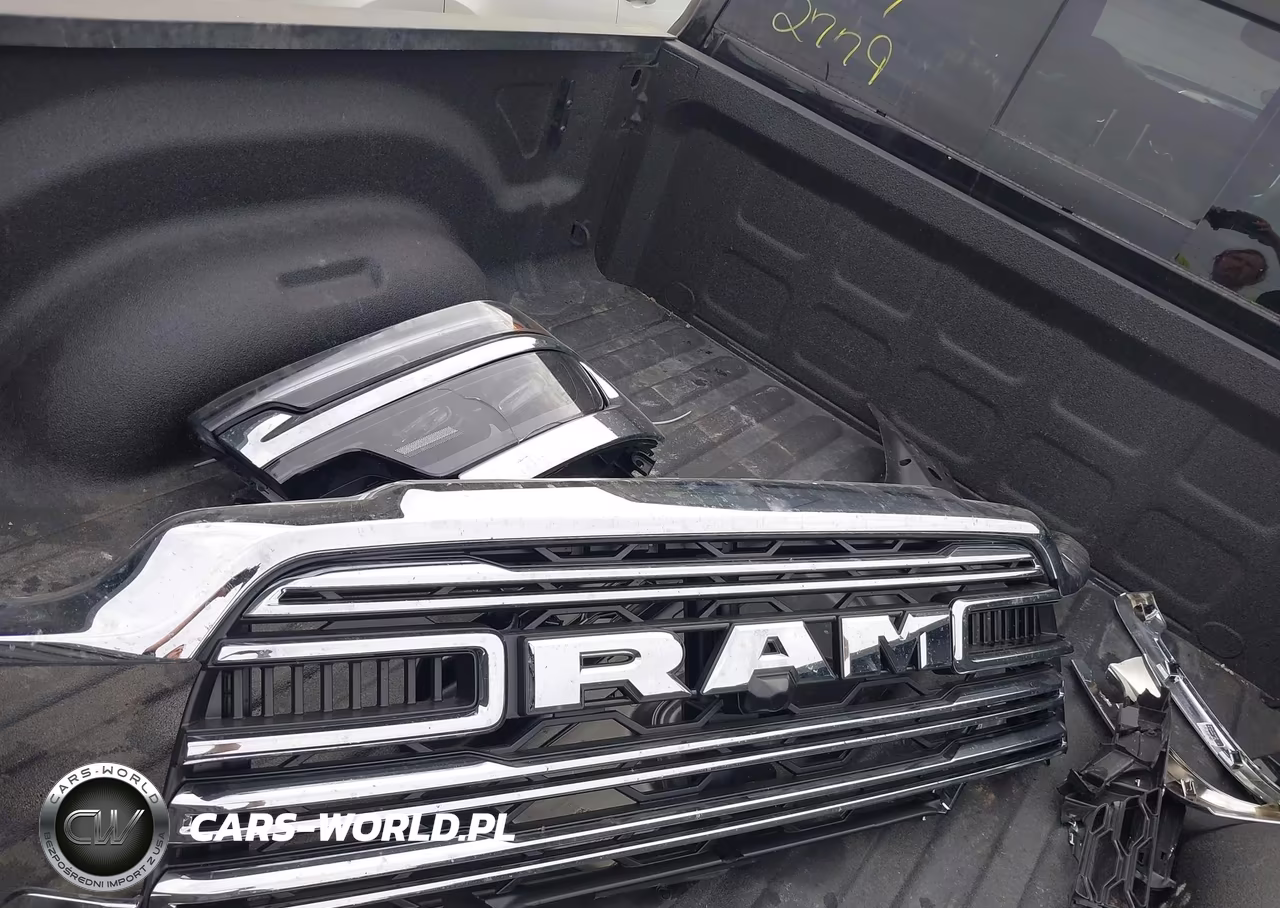 2027 Ram Ram 2500 VIN:3C6UR5FL9VG380746 - 12