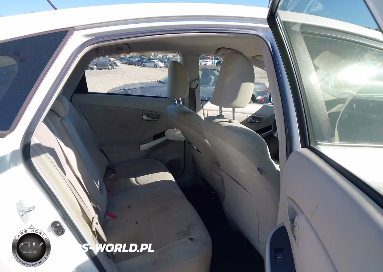 2012 Toyota Prius Two VIN:JTDKN3DU0C5406960 - 8