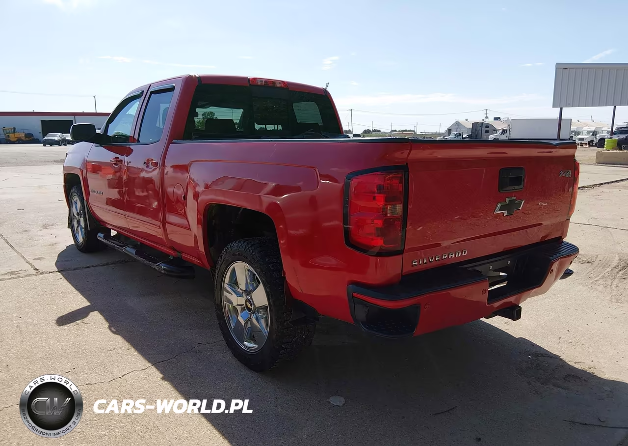 2017 CHEVROLET SILVERADO 1500 2LT VIN:1GCVKREC0HZ175654 - 3