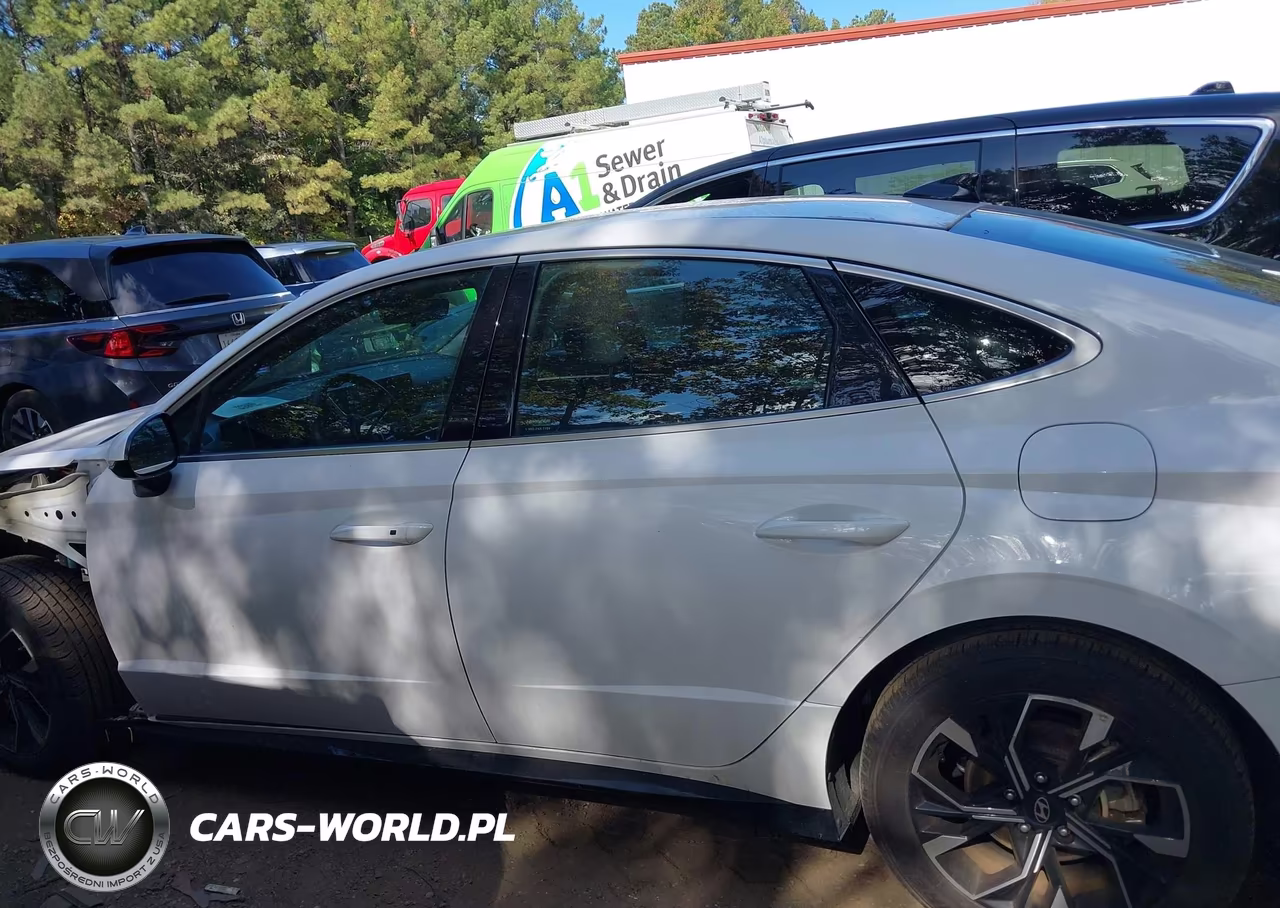 2025 Hyundai Sonata Sel VIN:KMHL64JA0SA430243 - 14
