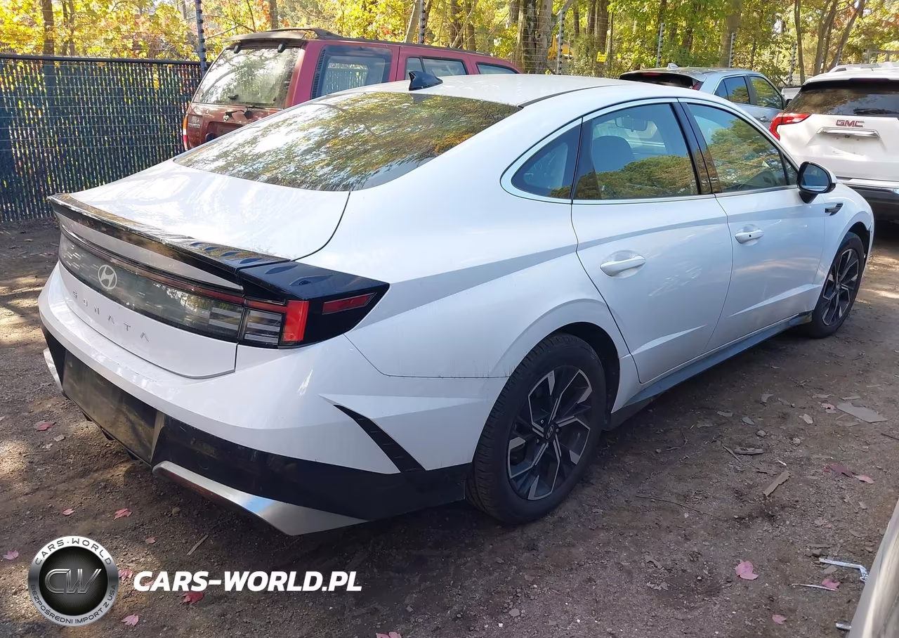 2025 Hyundai Sonata Sel VIN:KMHL64JA0SA430243 - 4