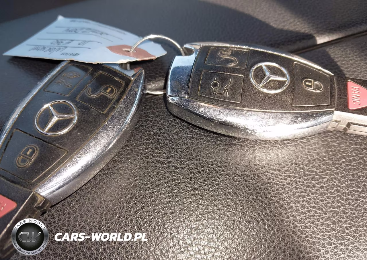 2010 Mercedes-Benz E 350 4Matic VIN:WDDHF8HBXAA238316 - 11