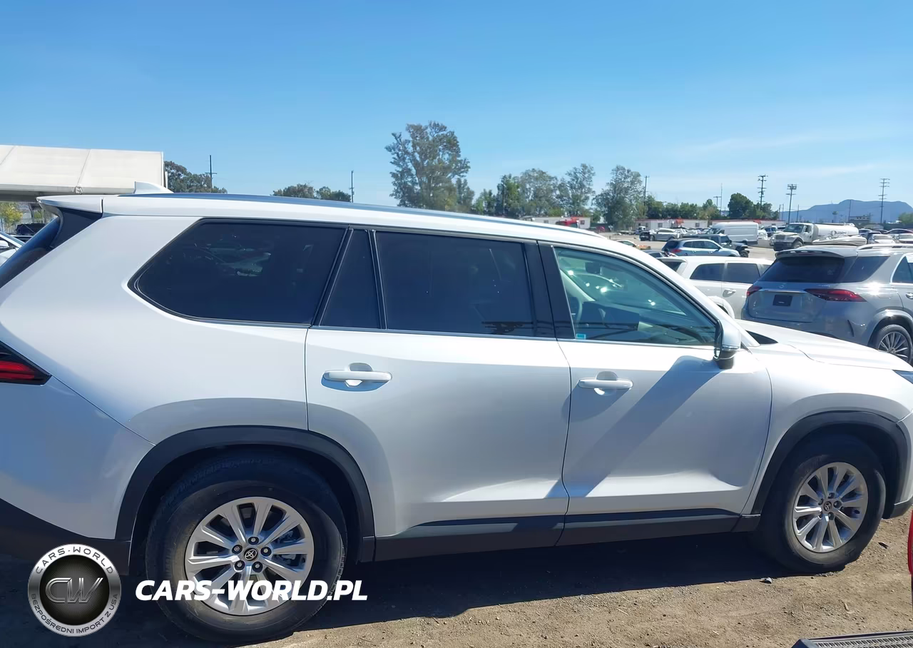 2024 Toyota Grand Highlander Xle VIN:5TDAAAB53RS034119 - 13