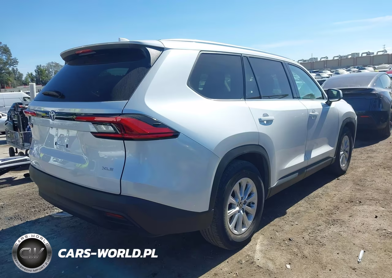 2024 Toyota Grand Highlander Xle VIN:5TDAAAB53RS034119 - 4