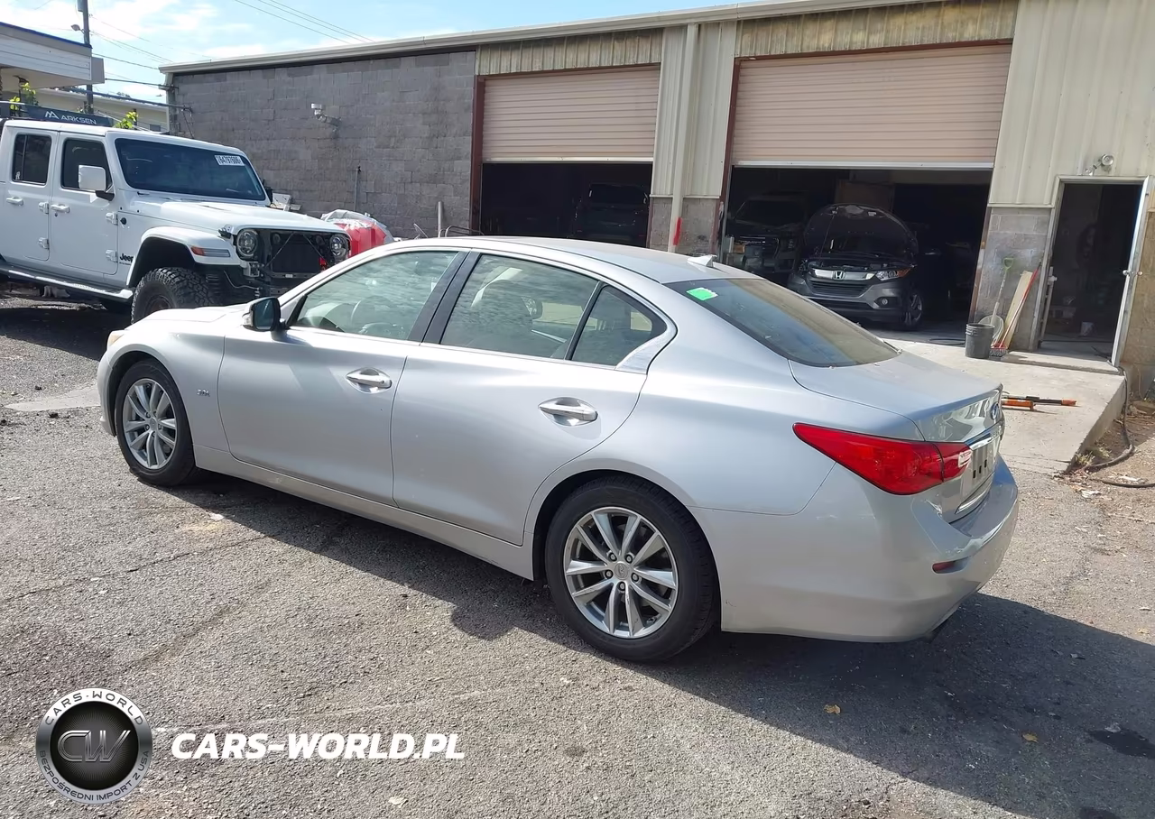 2017 Infiniti Q50 3.0T Premium VIN:JN1EV7AP5HM735527 - 3