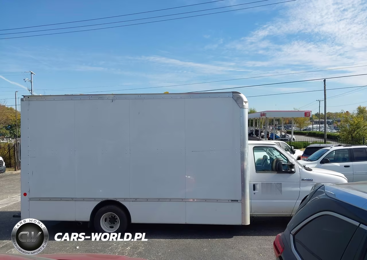 2022 Ford Econoline E450 Super Duty Cutaway Van VIN:1FDXE4FN6NDC28705 - 13