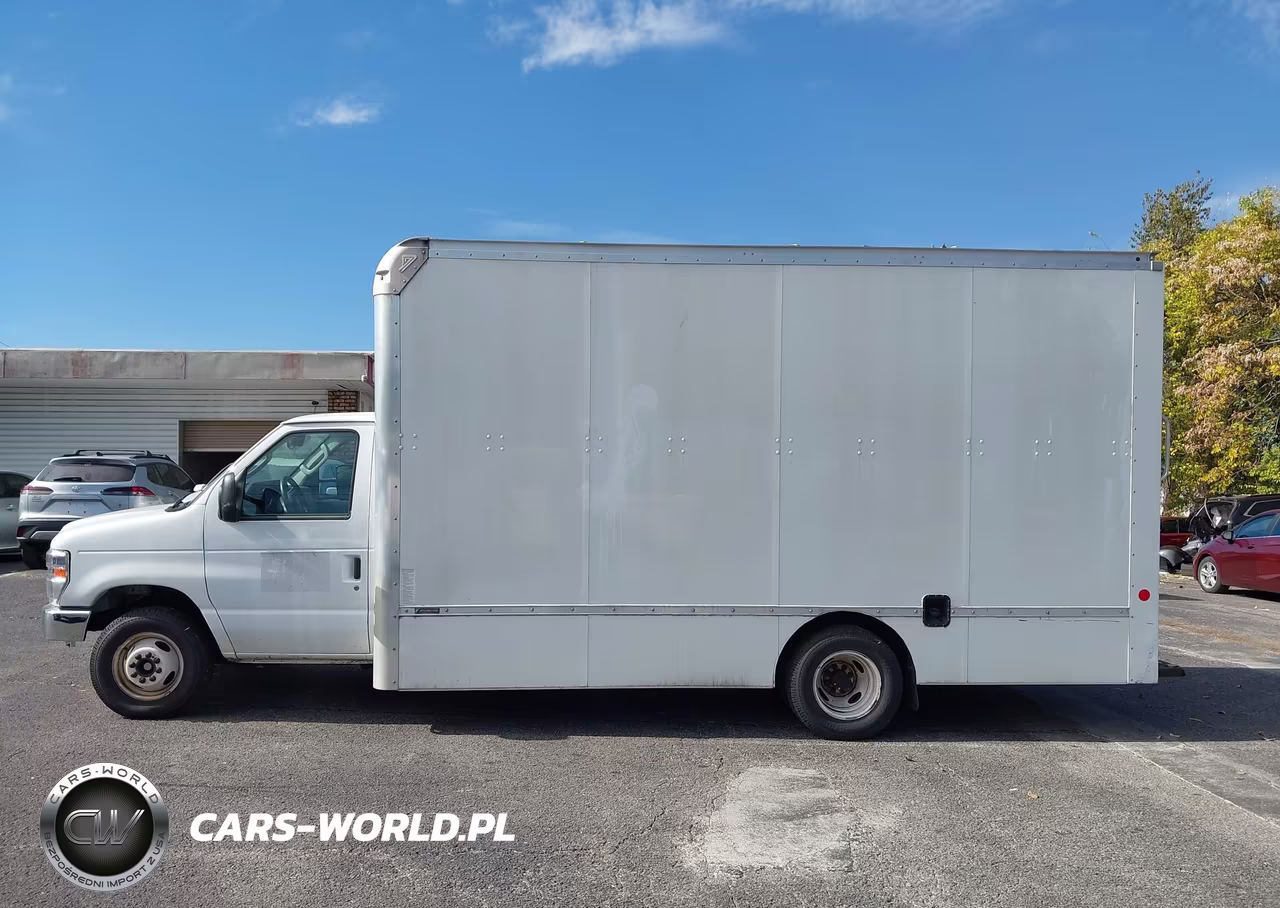 2022 Ford Econoline E450 Super Duty Cutaway Van VIN:1FDXE4FN6NDC28705 - 14