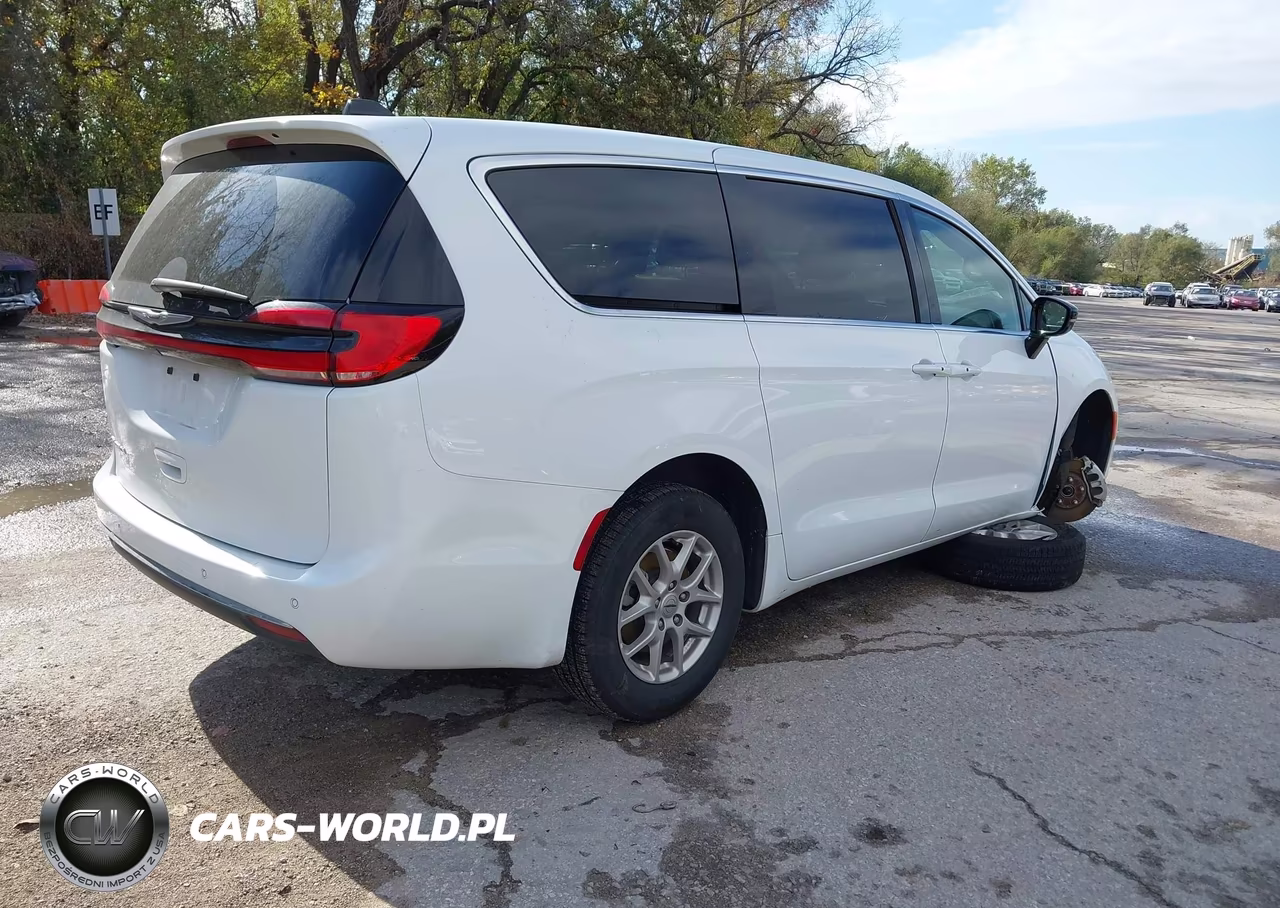 2025 Chrysler Pacifica Select VIN:2C4RC1BG2SR570380 - 4