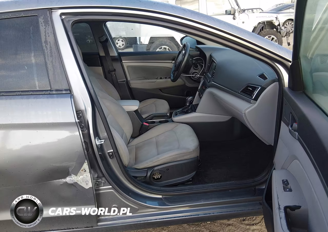 2018 Hyundai Elantra Sel VIN:5NPD84LF1JH300345 - 5