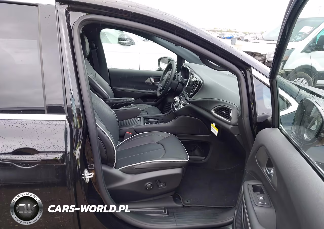 2027 Chrysler Pacifica VIN:2C4RC1GG8VR600981 - 5