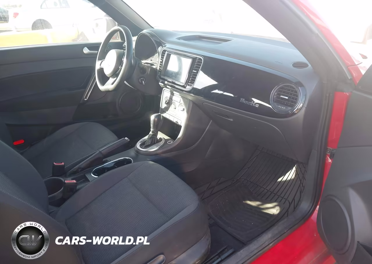 2012 Volkswagen Beetle Entry VIN:3VWFP7ATXCM616309 - 5