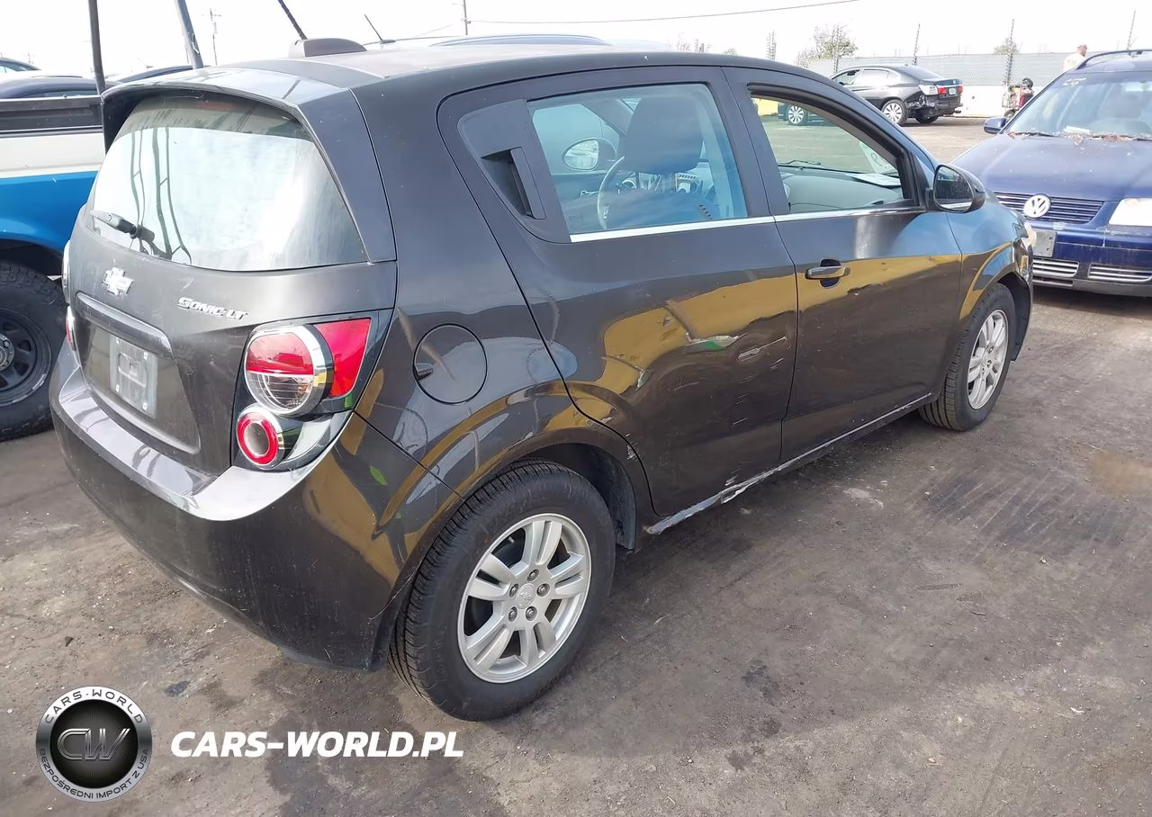 2015 Chevrolet Sonic Lt Auto VIN:1G1JC6SH8F4131916 - 4