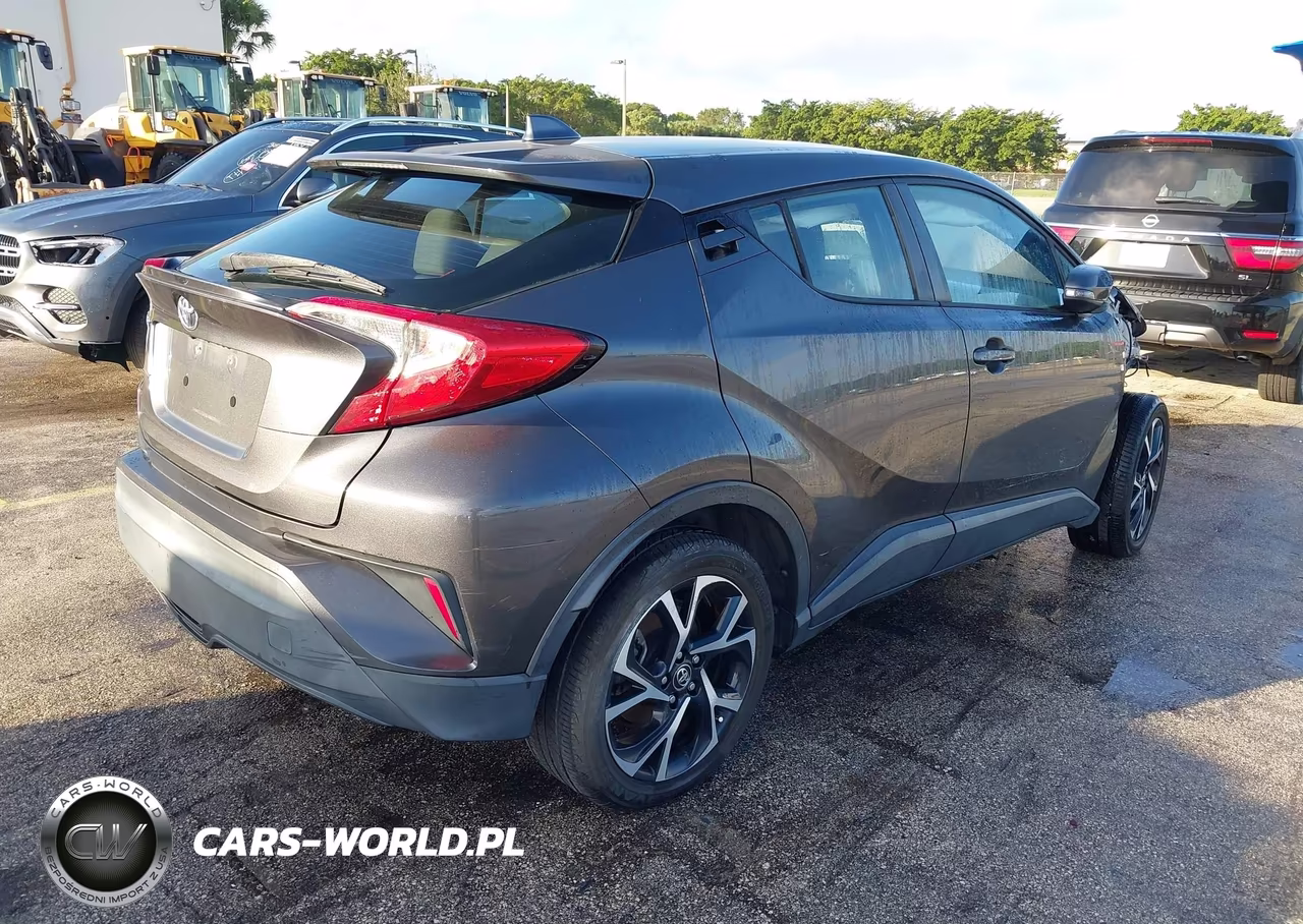 2019 Toyota C-Hr Xle VIN:NMTKHMBX2KR093167 - 4