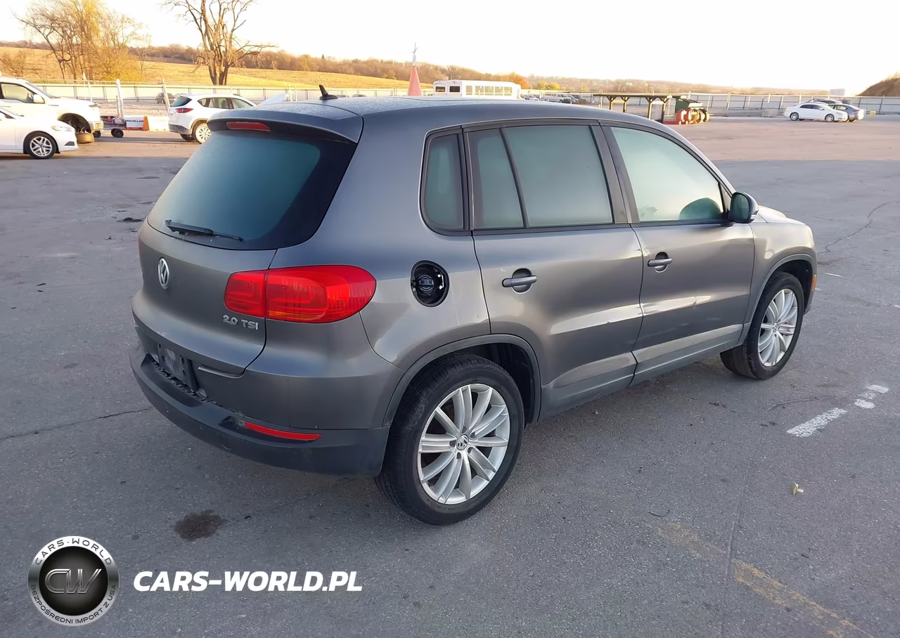 2013 Volkswagen Tiguan S VIN:WVGAV3AX4DW605706 - 4