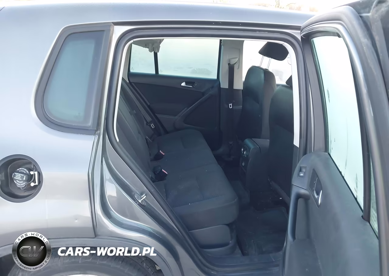 2013 Volkswagen Tiguan S VIN:WVGAV3AX4DW605706 - 8