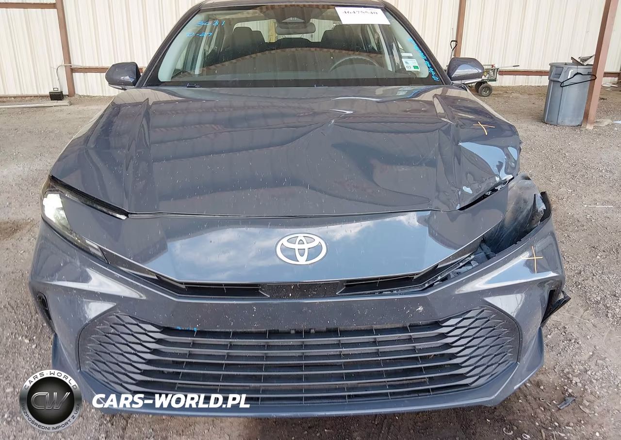 2025 Toyota Camry Le VIN:4T1DAACK1SU136162 - 13