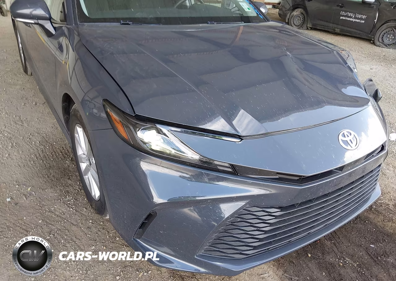 2025 Toyota Camry Le VIN:4T1DAACK1SU136162 - 18