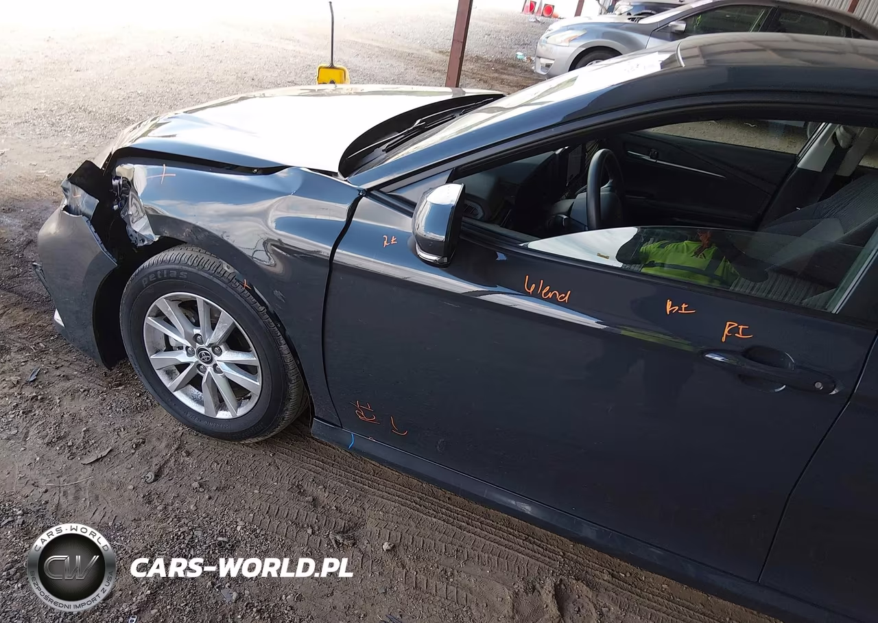2025 Toyota Camry Le VIN:4T1DAACK1SU136162 - 22