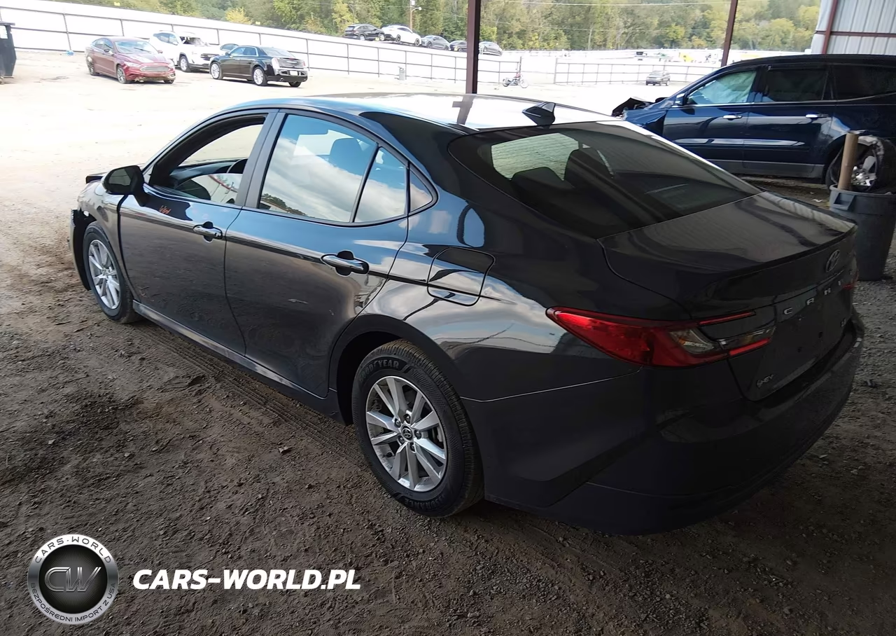 2025 Toyota Camry Le VIN:4T1DAACK1SU136162 - 3