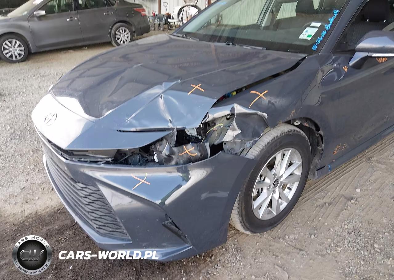 2025 Toyota Camry Le VIN:4T1DAACK1SU136162 - 6
