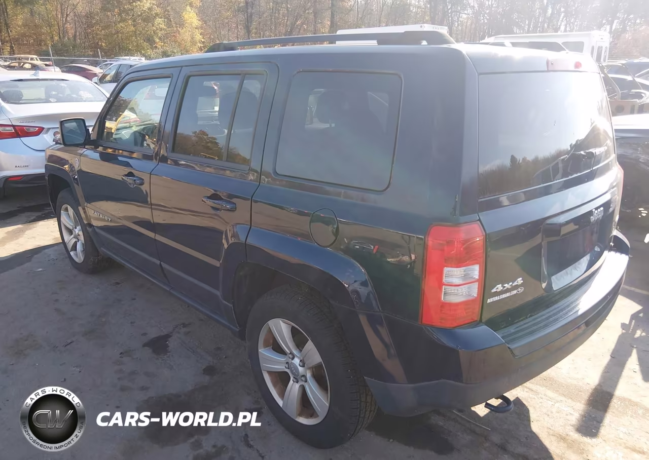 2016 Jeep Patriot Latitude VIN:1C4NJRFBXGD612693 - 3