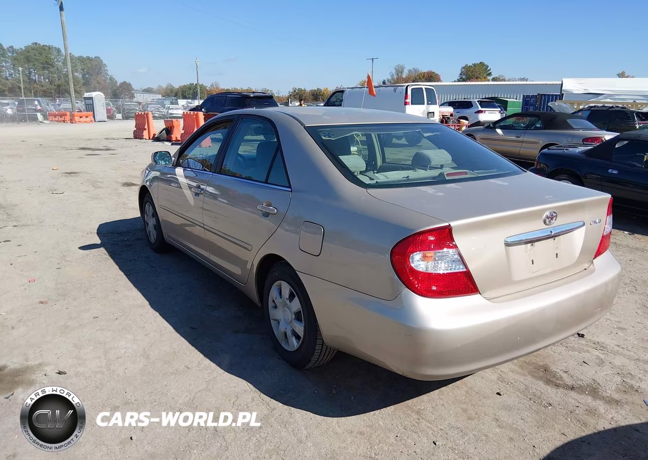 2003 Toyota Camry Le VIN:4T1BE32K13U168166 - 3