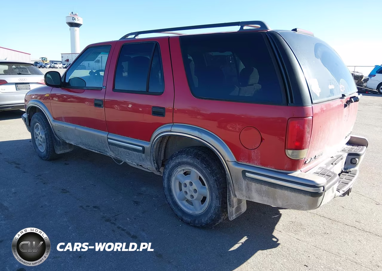1998 Chevrolet Blazer Ls VIN:1GNDT13W4W2137879 - 3