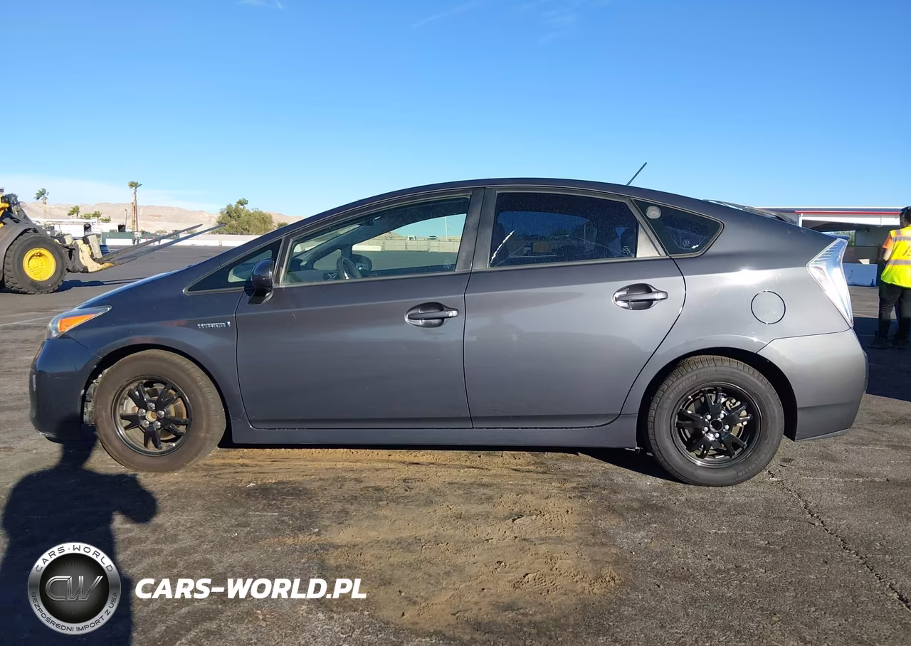 2012 Toyota Prius Three VIN:JTDKN3DU2C1534186 - 14