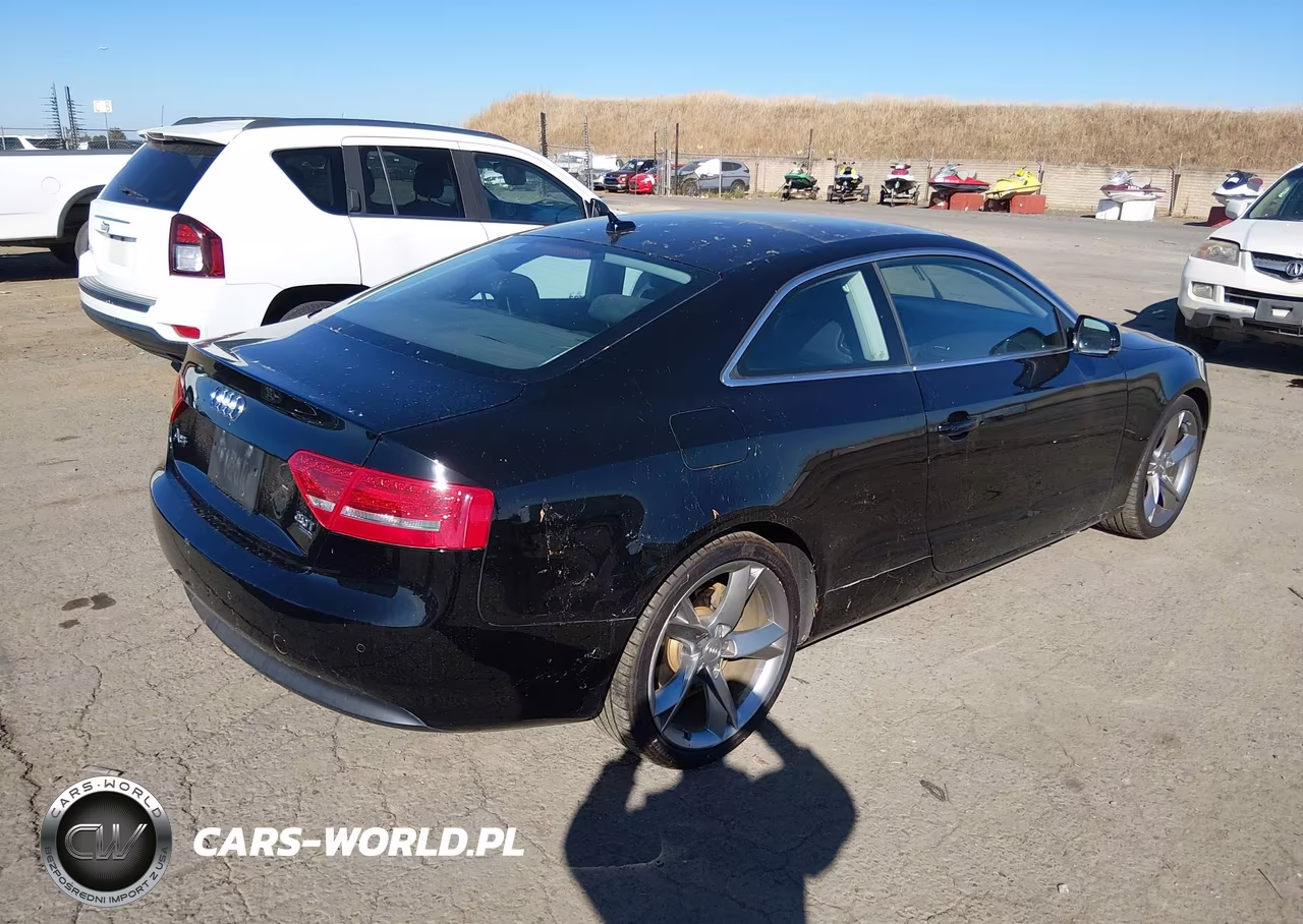 2011 Audi A5 2.0T Premium VIN:WAURFAFR7BA037168 - 4