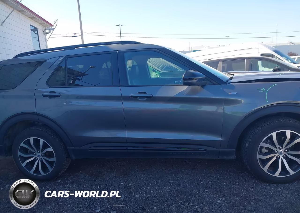 2025 Ford Explorer St-Line VIN:1FMUK8KH5SGB31766 - 13