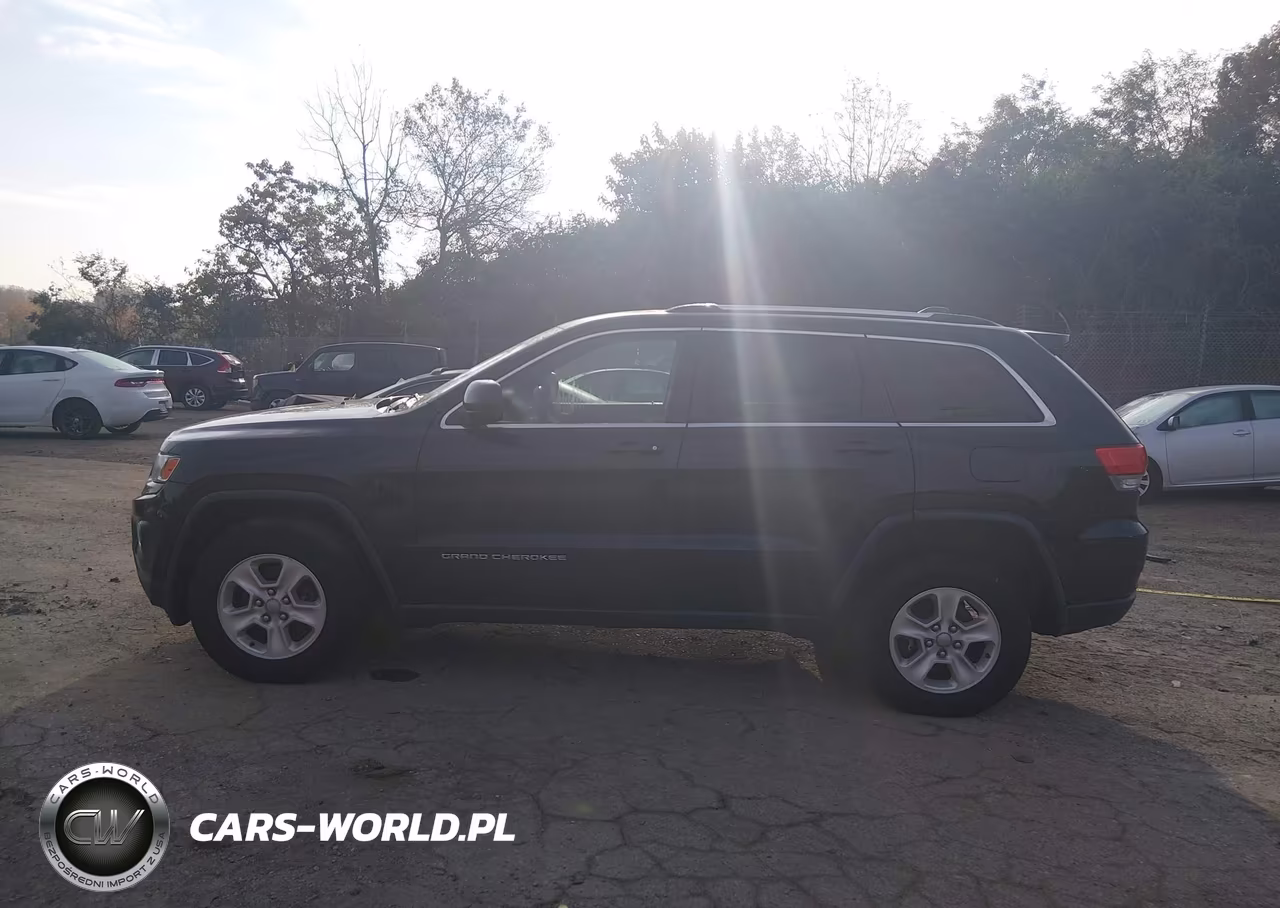 2014 Jeep Grand Cherokee Laredo VIN:1C4RJFAGXEC352480 - 14