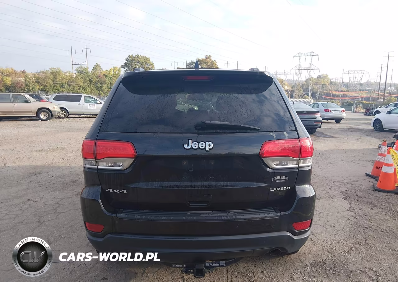 2014 Jeep Grand Cherokee Laredo VIN:1C4RJFAGXEC352480 - 16