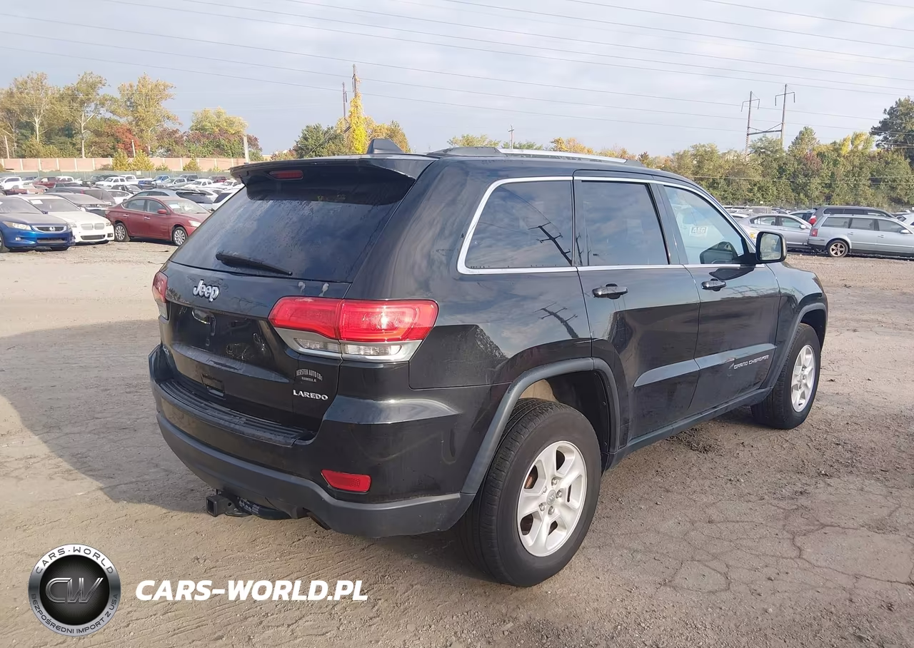 2014 Jeep Grand Cherokee Laredo VIN:1C4RJFAGXEC352480 - 4