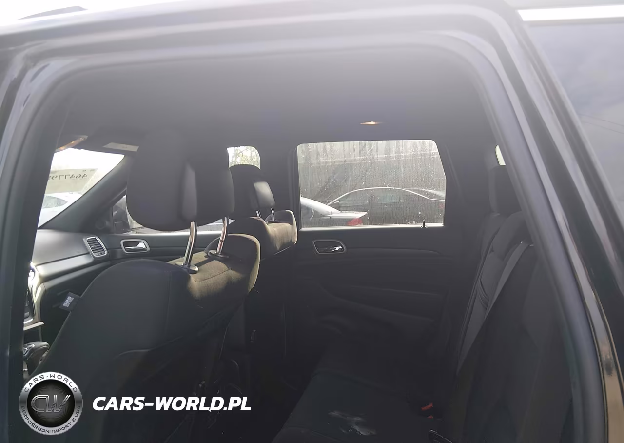 2014 Jeep Grand Cherokee Laredo VIN:1C4RJFAGXEC352480 - 8