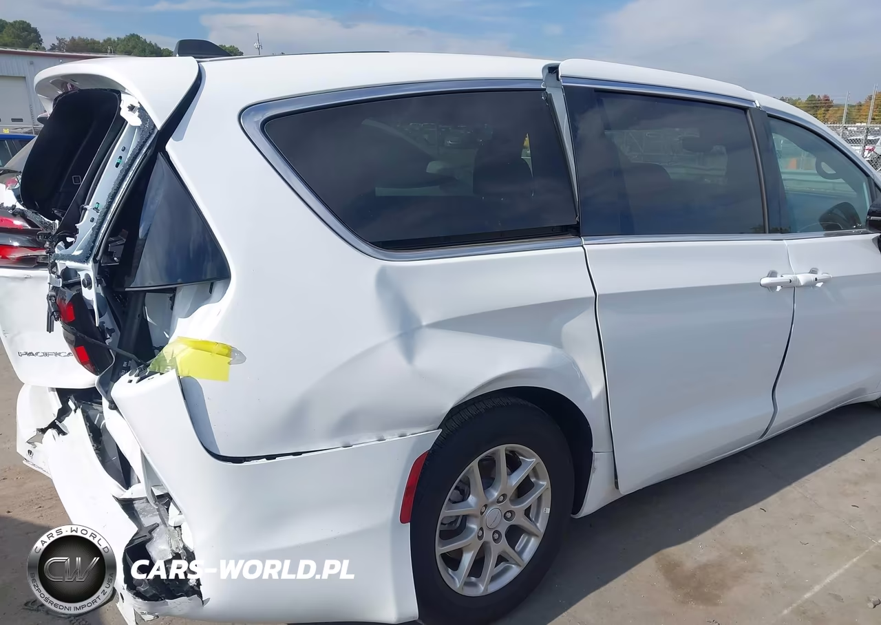 2027 Chrysler Pacifica VIN:2C4RC1BG9VR599038 - 17